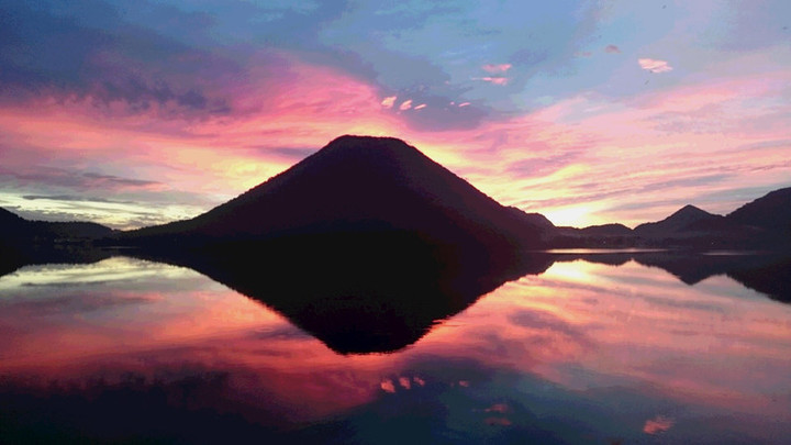 ９月２８日朝焼けの榛名富士