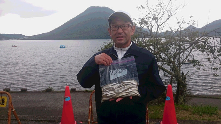 １０月１０日ワカサギ釣果1