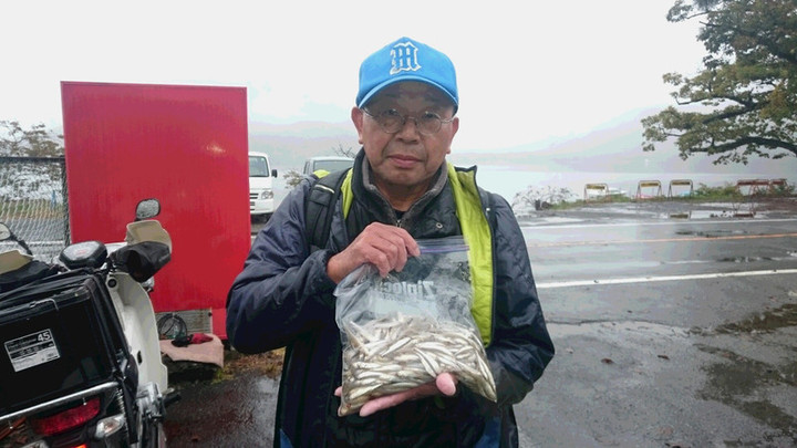 １０月２１日ワカサギ釣果3