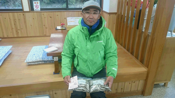 10月28日ワカサギ釣果3