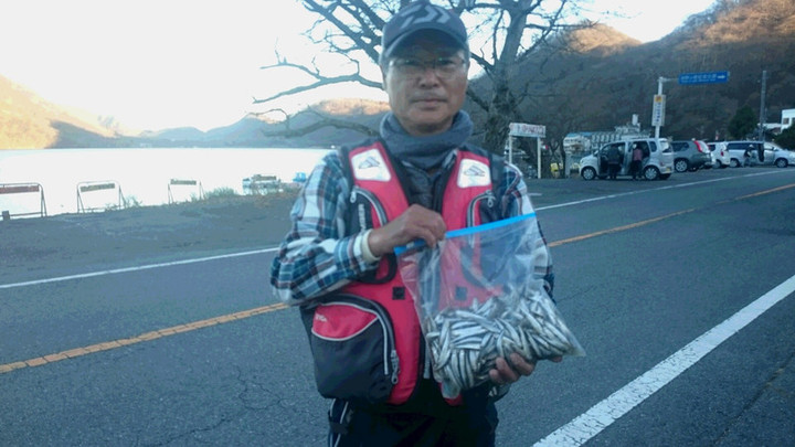 11月15日ワカサギ釣果3