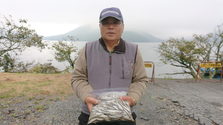 10月16日ワカサギ釣果3