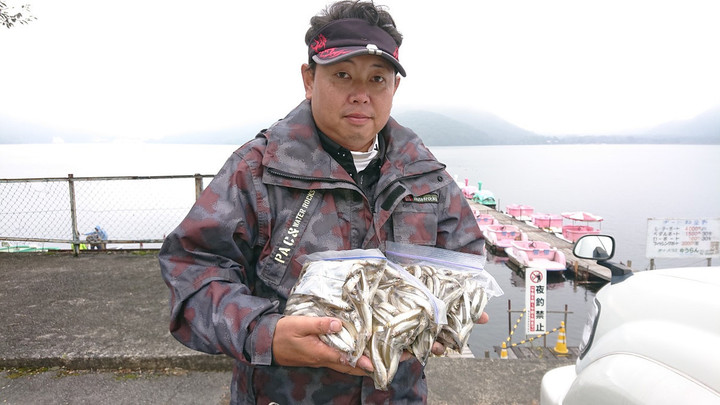 10月16日ワカサギ釣果4