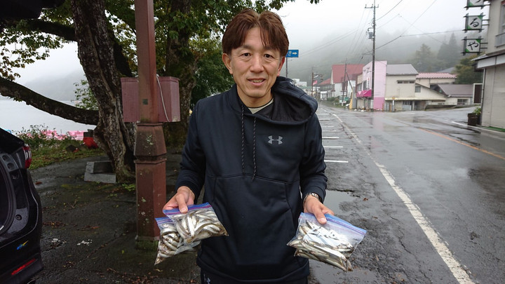 10月18日ワカサギ釣果2