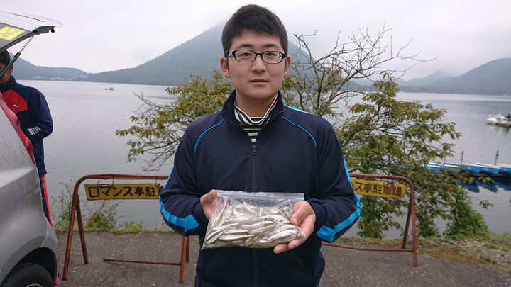 10月4日ワカサギ釣果2