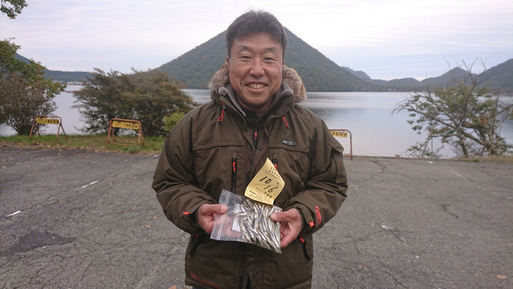 10月16日ワカサギ釣果4