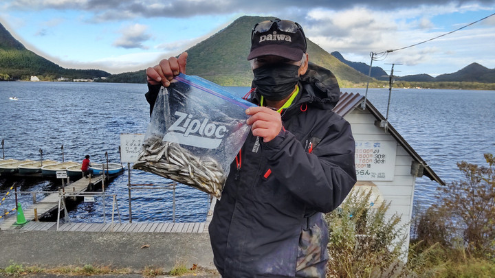 10月17日ワカサギ釣果