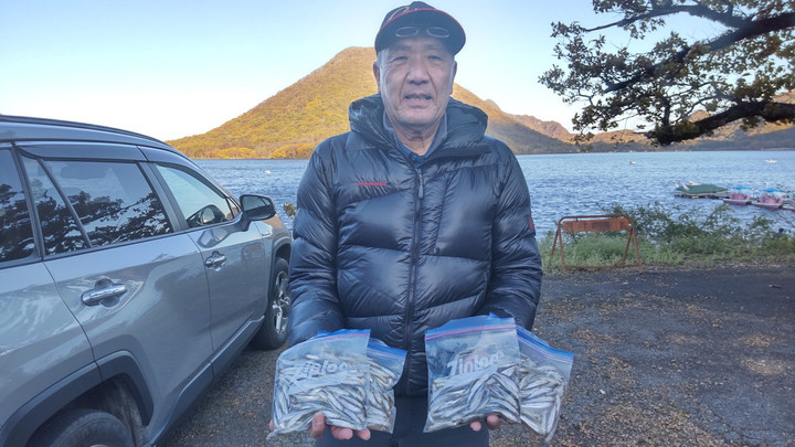 10月28日ワカサギ釣果1