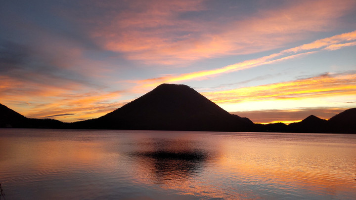 10月11日榛名湖朝焼け🌄