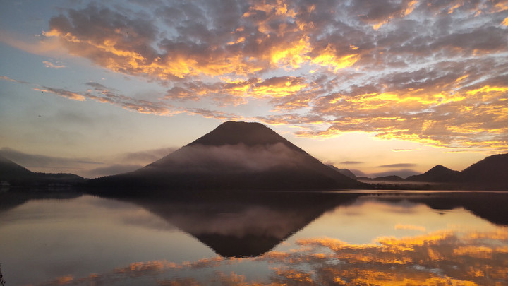 榛名湖朝焼け🌄